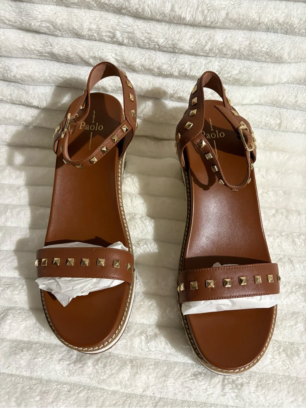 NWT Linea Paolo Tan Leather Studded Platform Wedge Sandals 11M